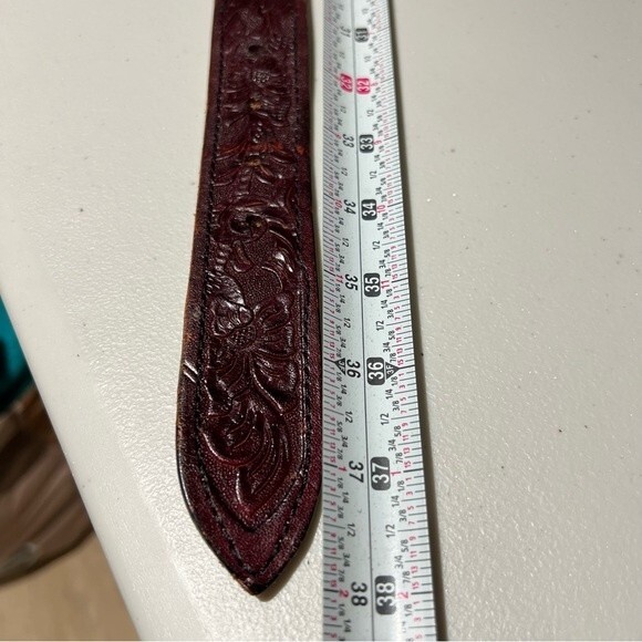 Mexican tooled leather belt - Picture 8 of 13